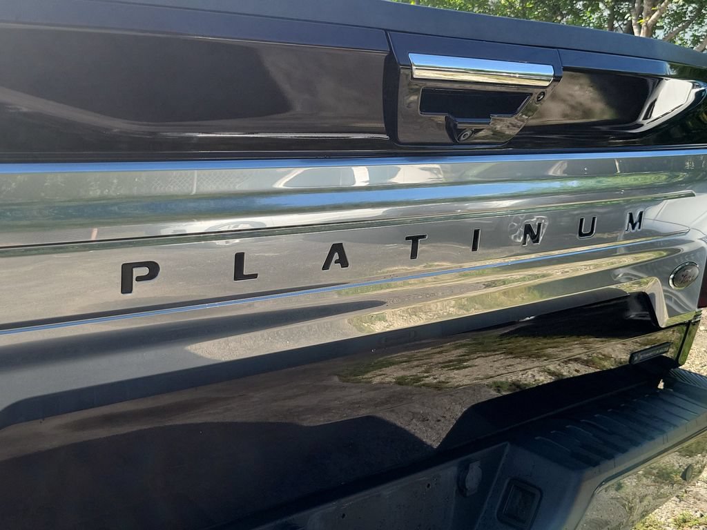 Used 2018 Ford F150 Platinum w/ Equipment Group 701A Luxury AWD/4WD image 11