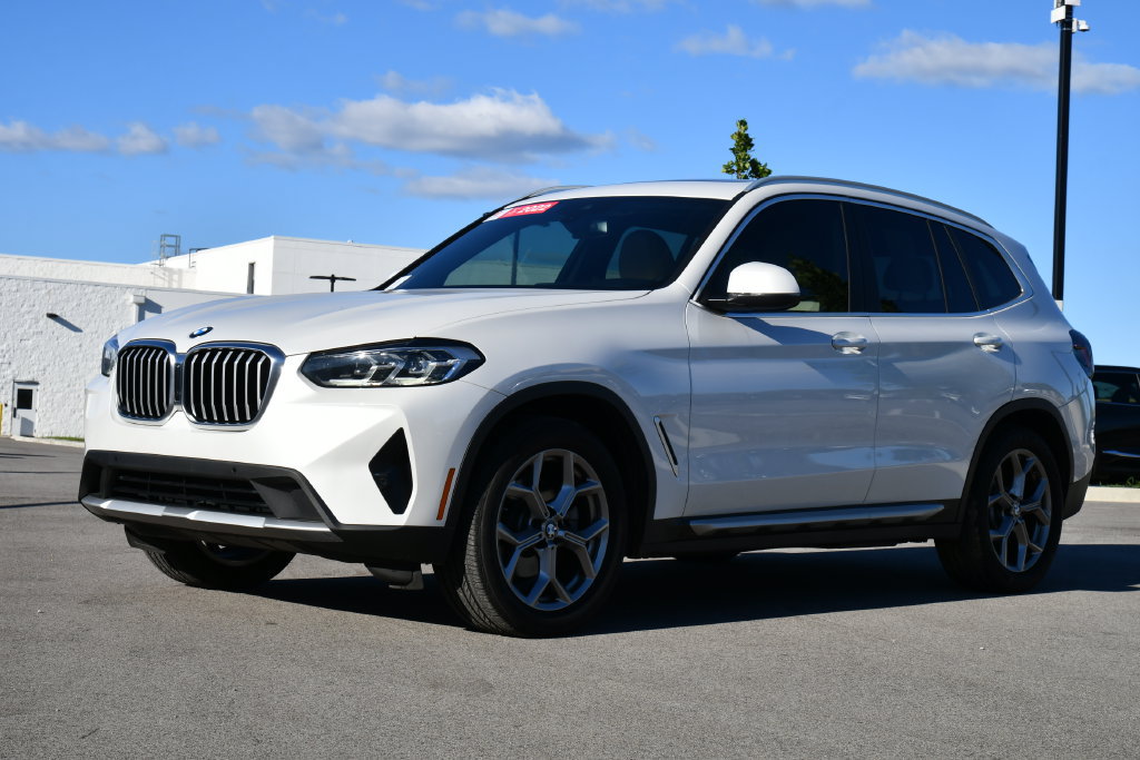 Used 2022 BMW X3 xDrive30i w/ Premium Package AWD/4WD image 5