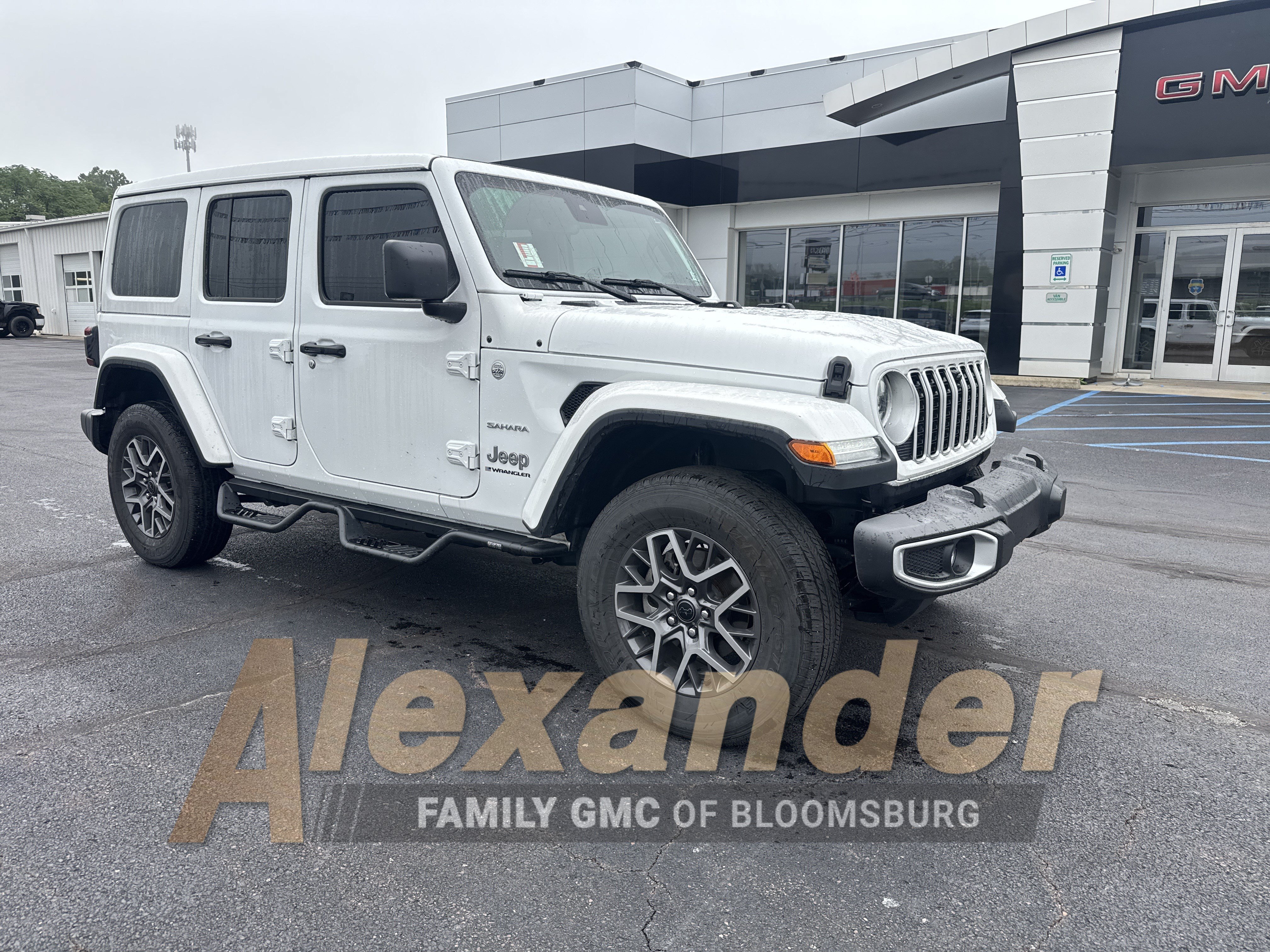 Used 2024 Jeep Wrangler Unlimited Sahara w/ Technology Group
