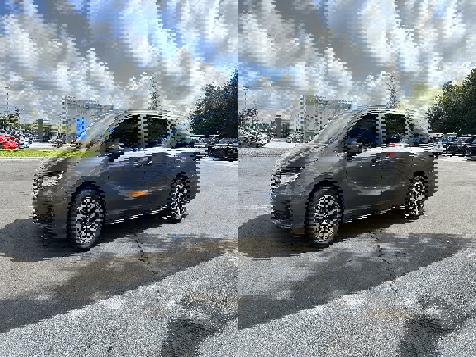 New 2026 Honda Odyssey EX-L image 2