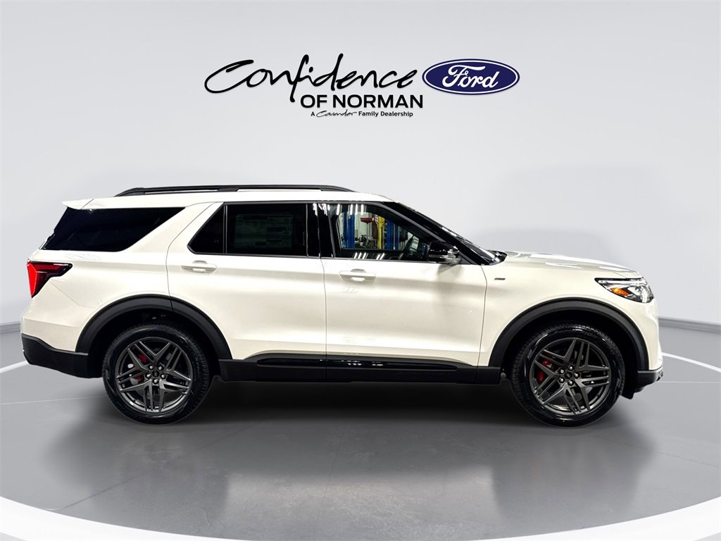 New 2026 Ford Explorer ST-Line w/ ST-Line Street Pack image 10