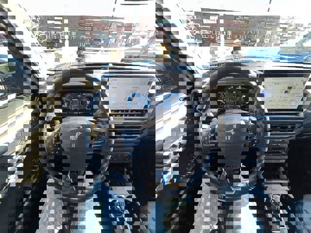 Used 2025 Ford Bronco Sport Badlands image 15