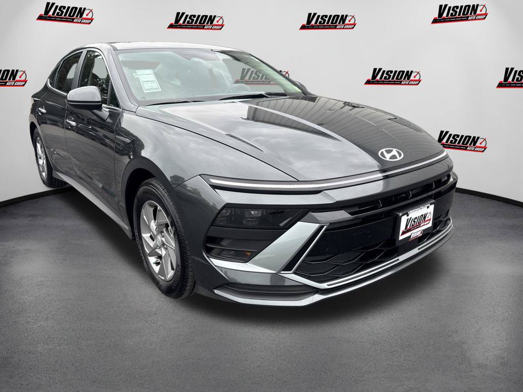 New 2026 Hyundai Sonata SE FWD image 3