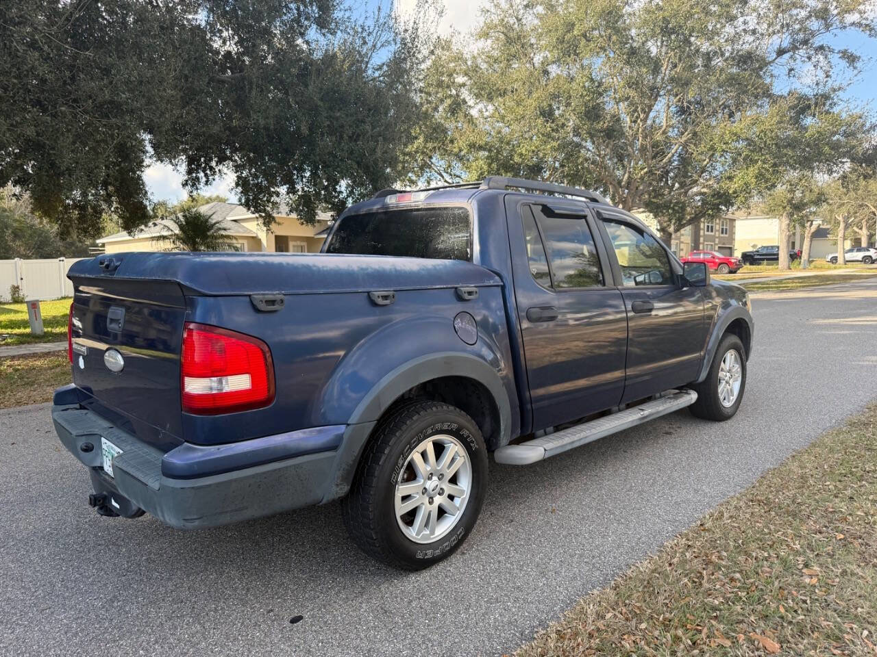 Used 2007 Ford Explorer Sport Trac XLT image 5