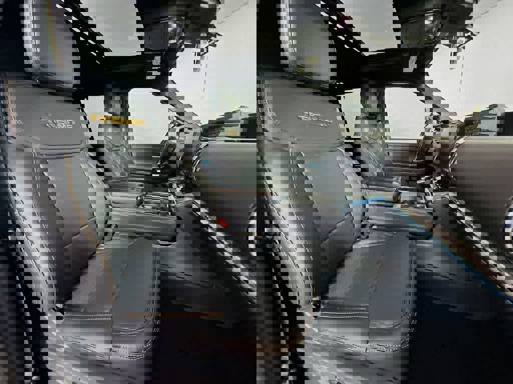 New 2026 Ford Expedition Tremor image 15