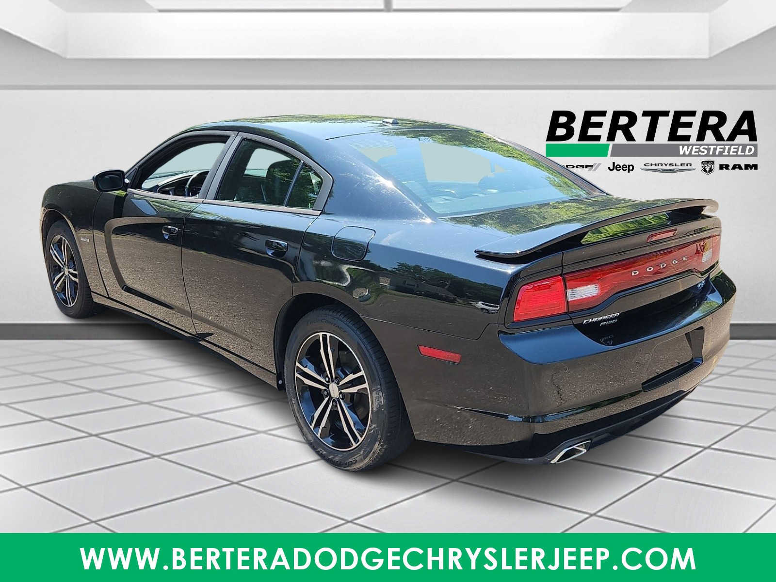 Used 2014 Dodge Charger R/T AWD/4WD image 4