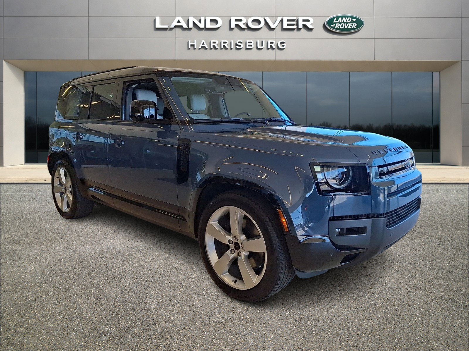 New 2026 Land Rover Defender 110 X-Dynamic SE image 5