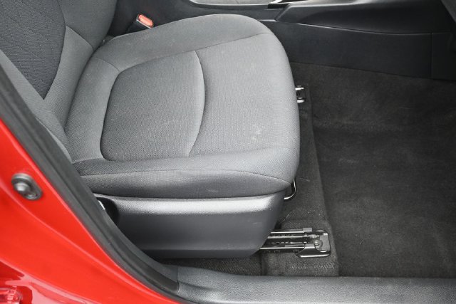 Used 2023 Toyota Corolla Cross LE FWD image 33