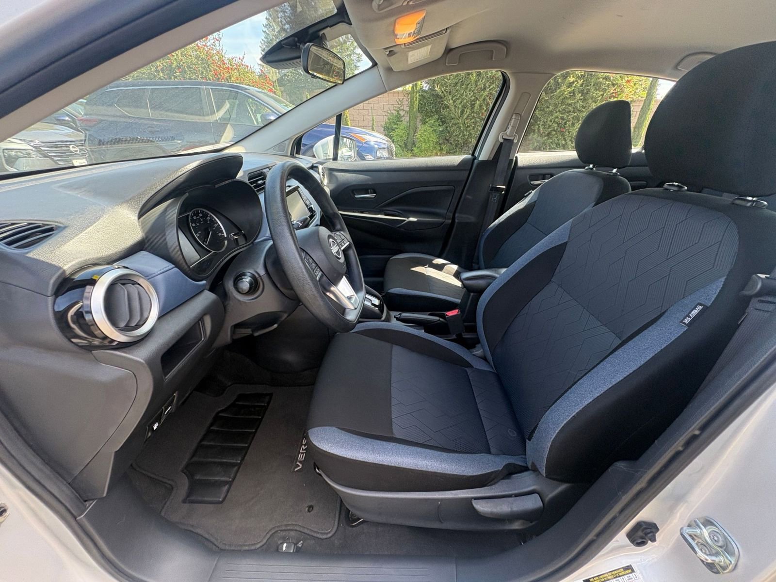 Used 2025 Nissan Versa SV image 24