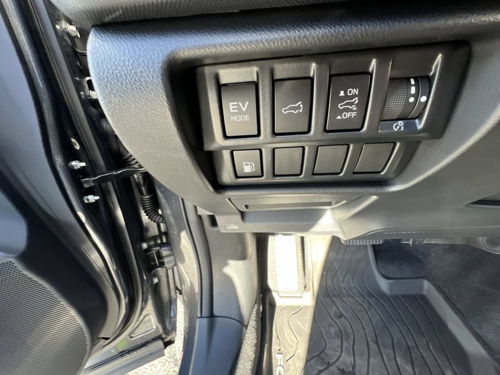 Certified 2025 Subaru Forester Limited w/ Protection Package (1PH) AWD/4WD image 18
