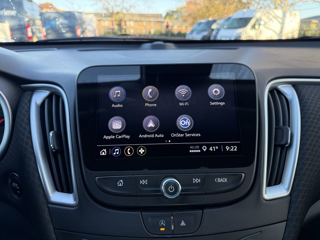 Used 2022 Chevrolet Malibu RS image 25