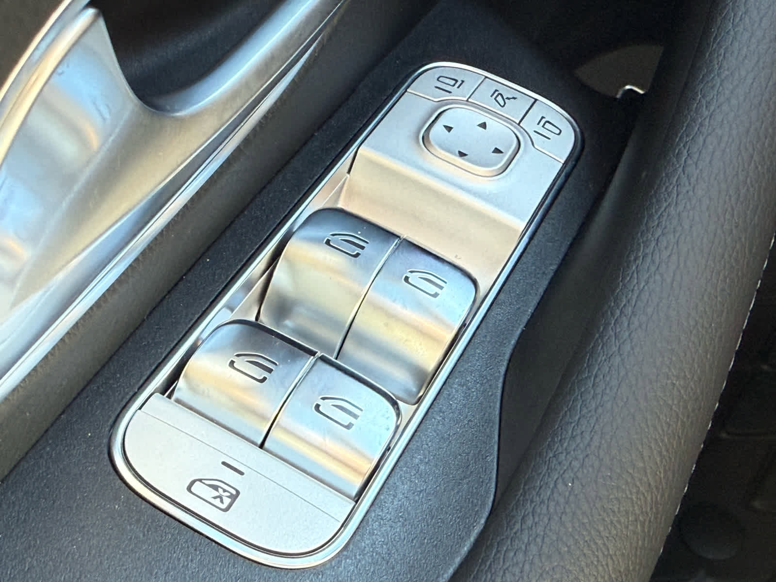 New 2026 Mercedes-Benz GLS 450 4MATIC image 23