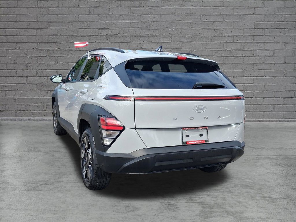 Used 2025 Hyundai Kona SEL AWD/4WD image 7