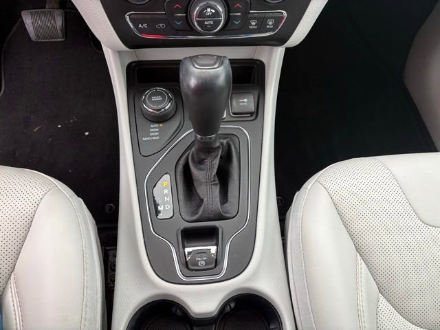 Used 2022 Jeep Cherokee Latitude Lux image 21