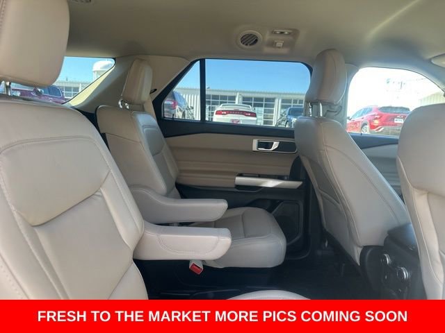 Used 2021 Ford Explorer XLT w/ Equipment Group 202A image 11
