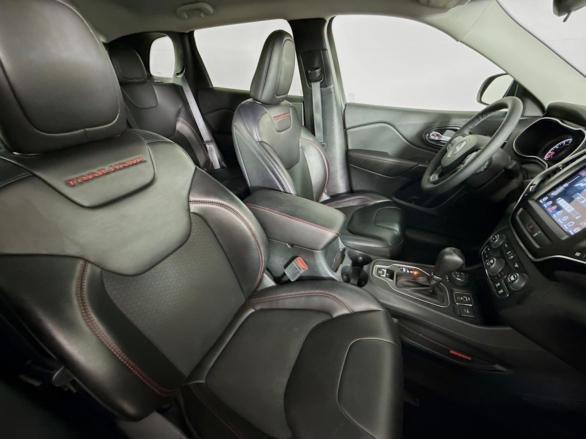 Used 2022 Jeep Cherokee Trailhawk image 34