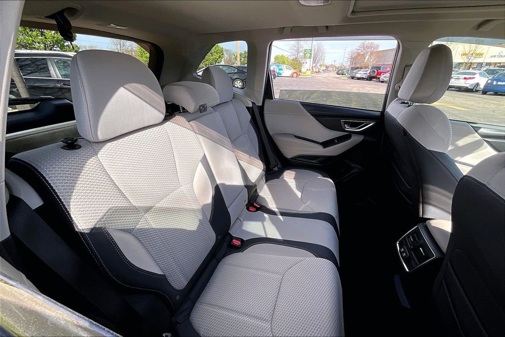 Used 2020 Subaru Forester Premium AWD/4WD image 30