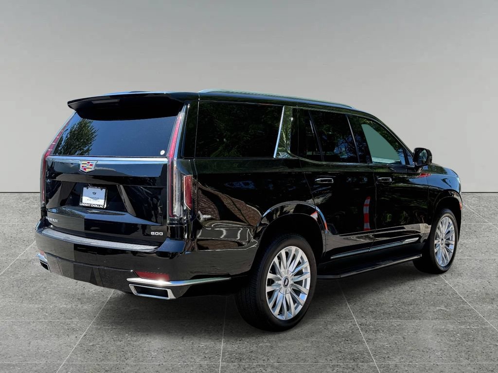 Used 2024 Cadillac Escalade Luxury AWD/4WD image 10