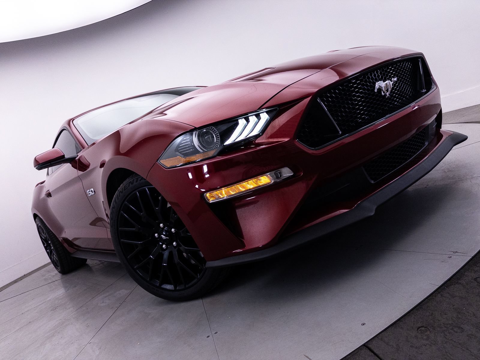 Used 2019 Ford Mustang GT Premium w/ GT Performance Package RWD image 2