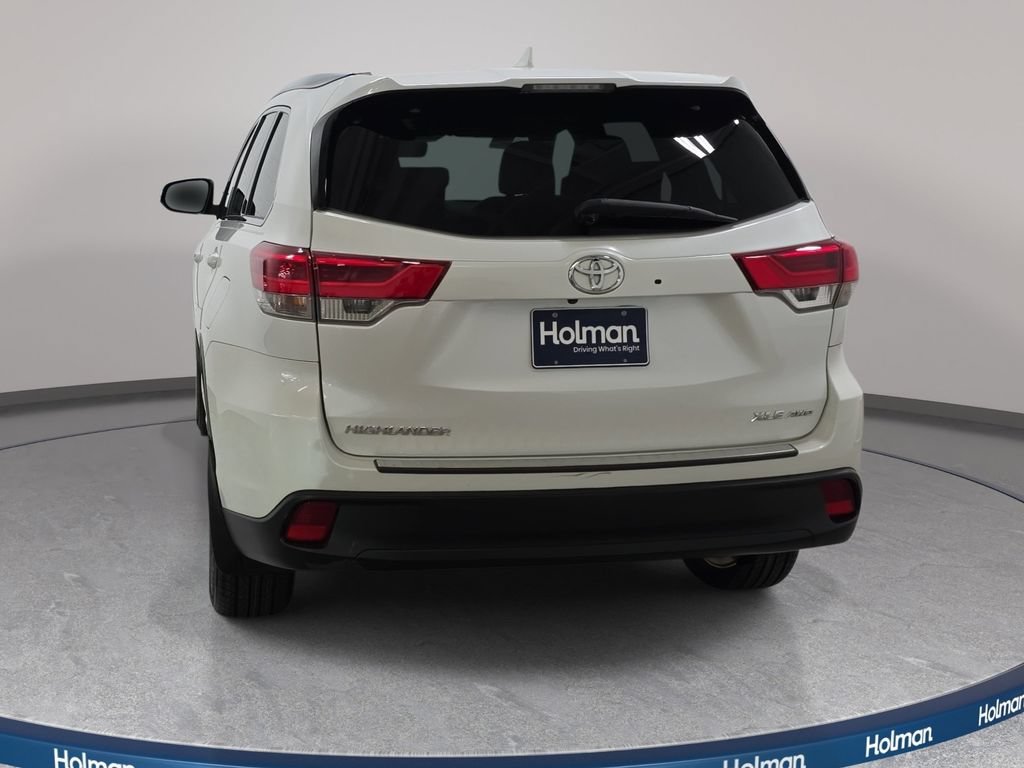 Used 2018 Toyota Highlander XLE w/ Protection Package #3 AWD/4WD image 7