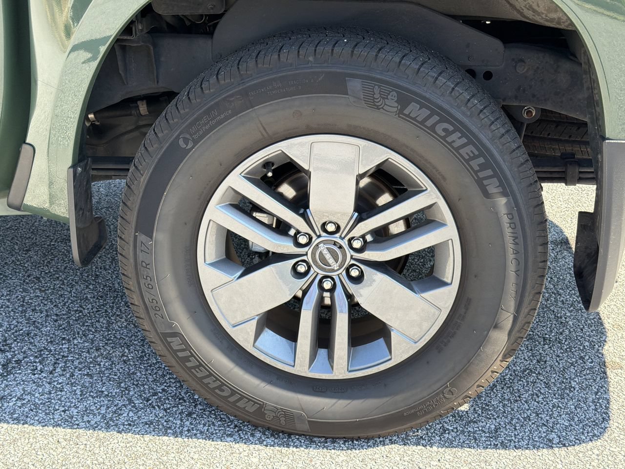 Certified 2025 Nissan Frontier SV w/ SV Convenience Package RWD image 31
