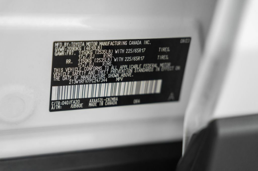 Used 2023 Toyota RAV4 XLE FWD image 38