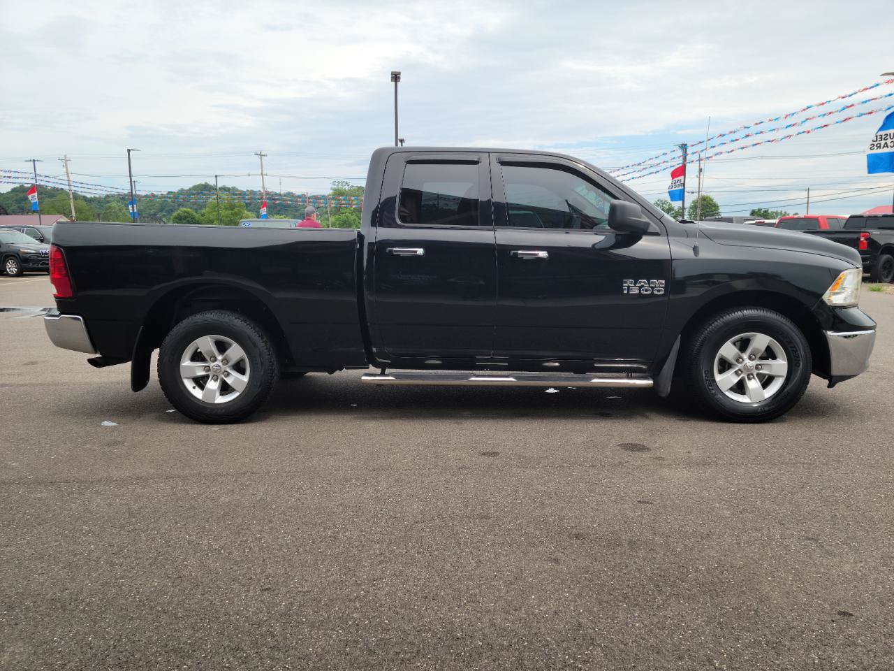 Used 2015 RAM 1500 Classic SLT RWD image 20