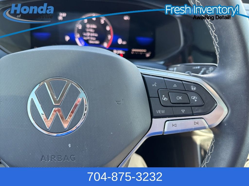 Used 2023 Volkswagen Taos SE w/ Panoramic Sunroof Package image 24