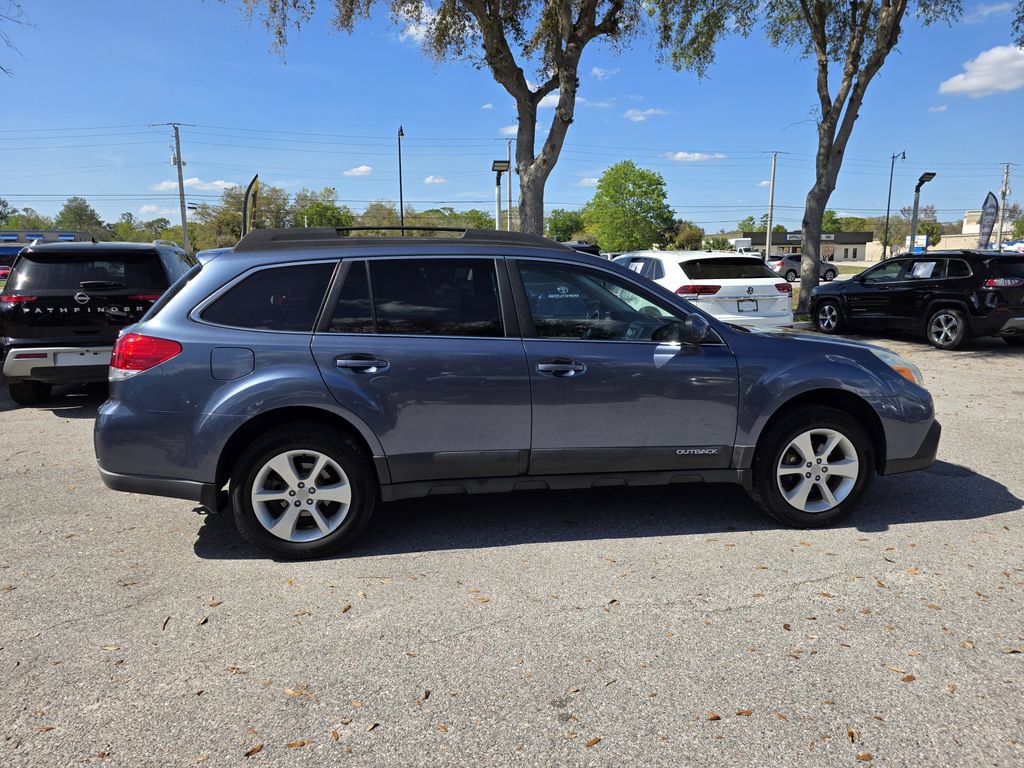 Used 2013 Subaru Outback 2.5i Premium w/ Popular Pkg 3 AWD/4WD image 2