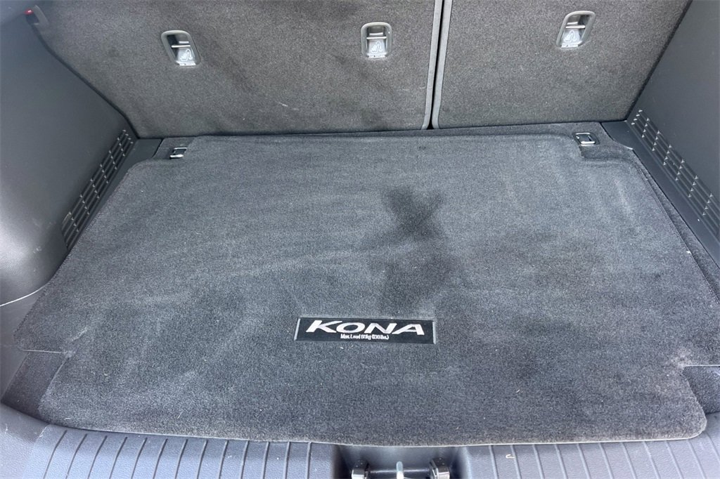 Used 2022 Hyundai Kona Limited image 17