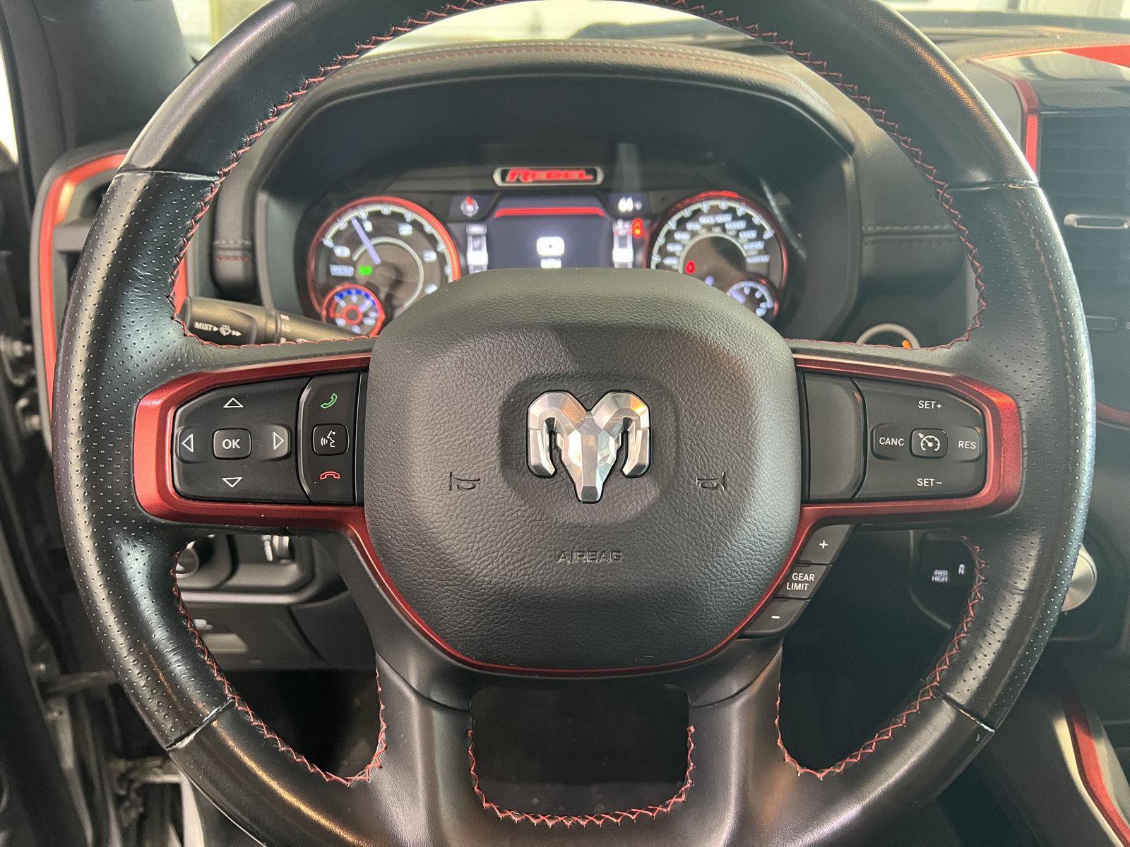 Used 2022 RAM 1500 Rebel AWD/4WD image 17