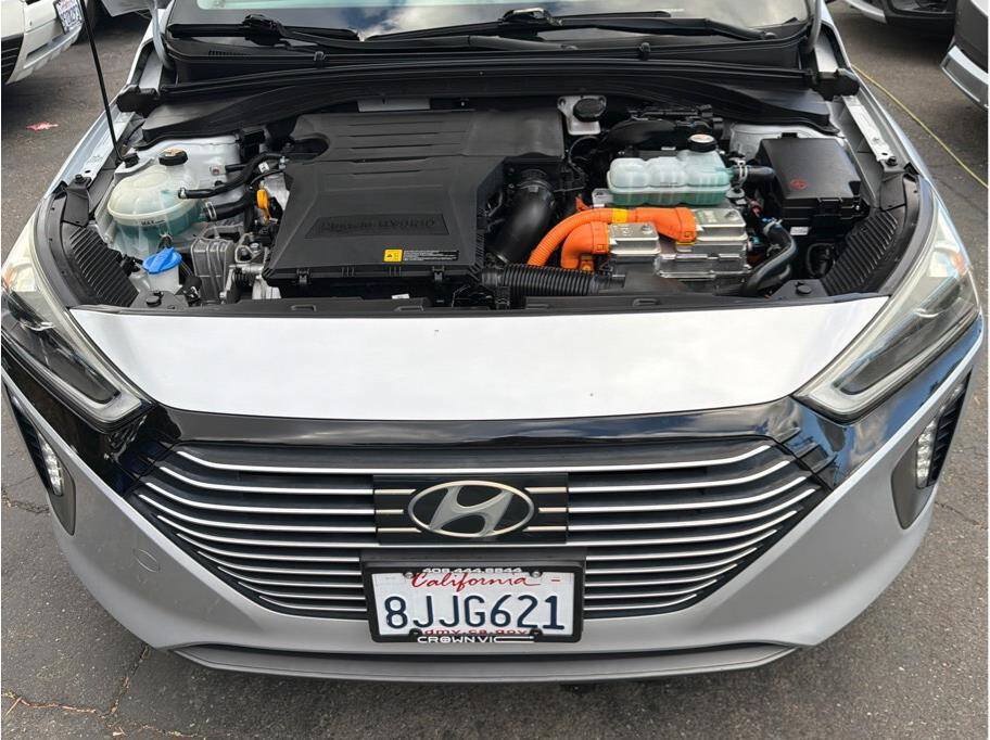 Used 2019 Hyundai Ioniq Limited w/ Ultimate Package 02 FWD image 29