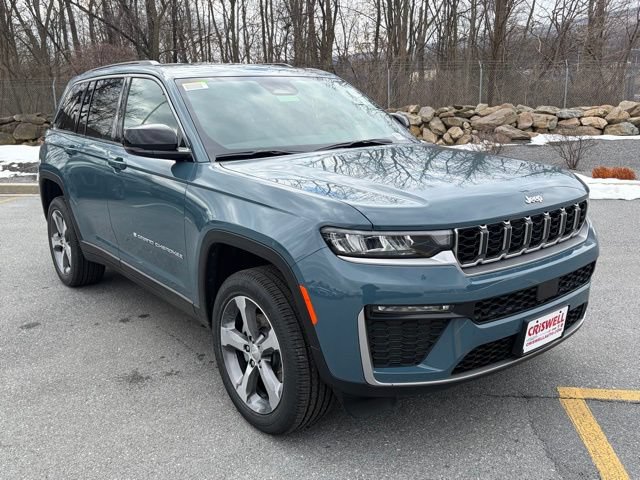 New 2026 Jeep Grand Cherokee Limited AWD/4WD image 2