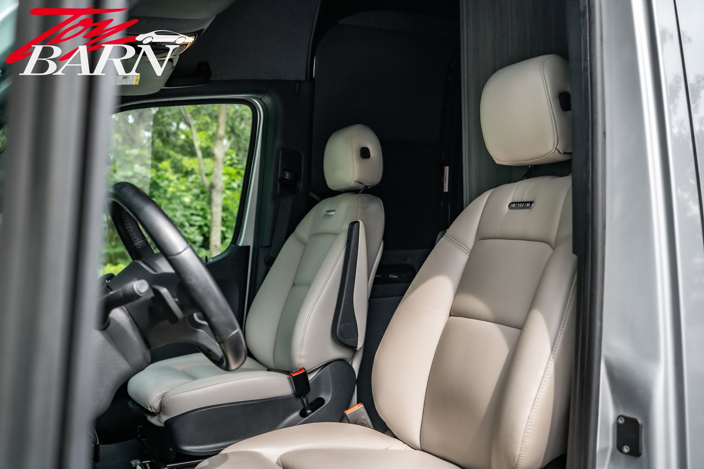 Used 2020 Mercedes-Benz Sprinter 2500 image 24