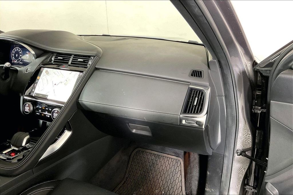 Used 2024 Jaguar E-PACE R-Dynamic SE image 16