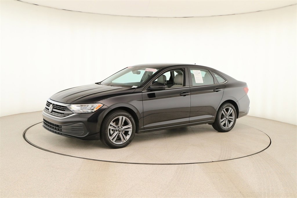 Used 2023 Volkswagen Jetta SE image 13