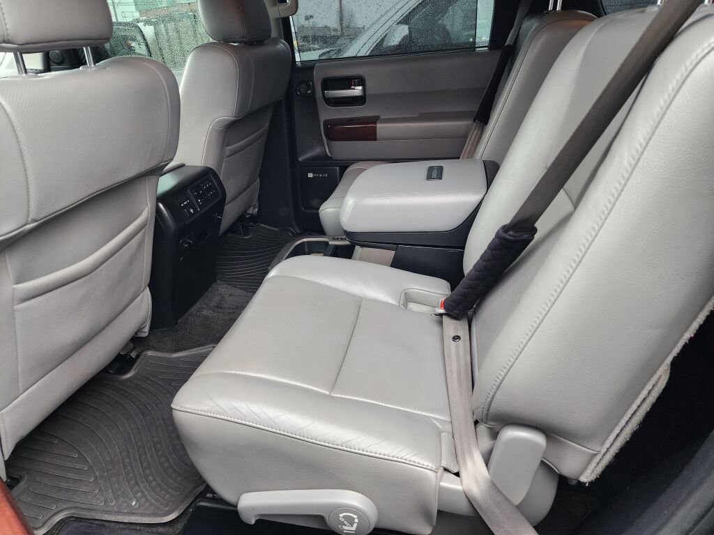 Used 2012 Toyota Sequoia Platinum image 23