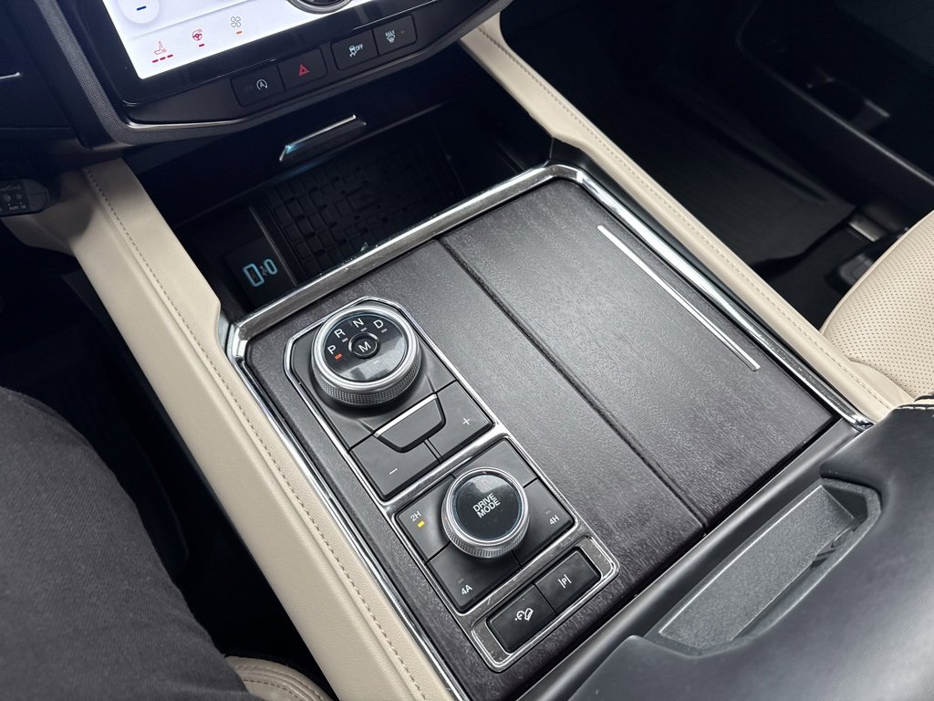 Certified 2024 Ford Expedition Max Platinum image 27