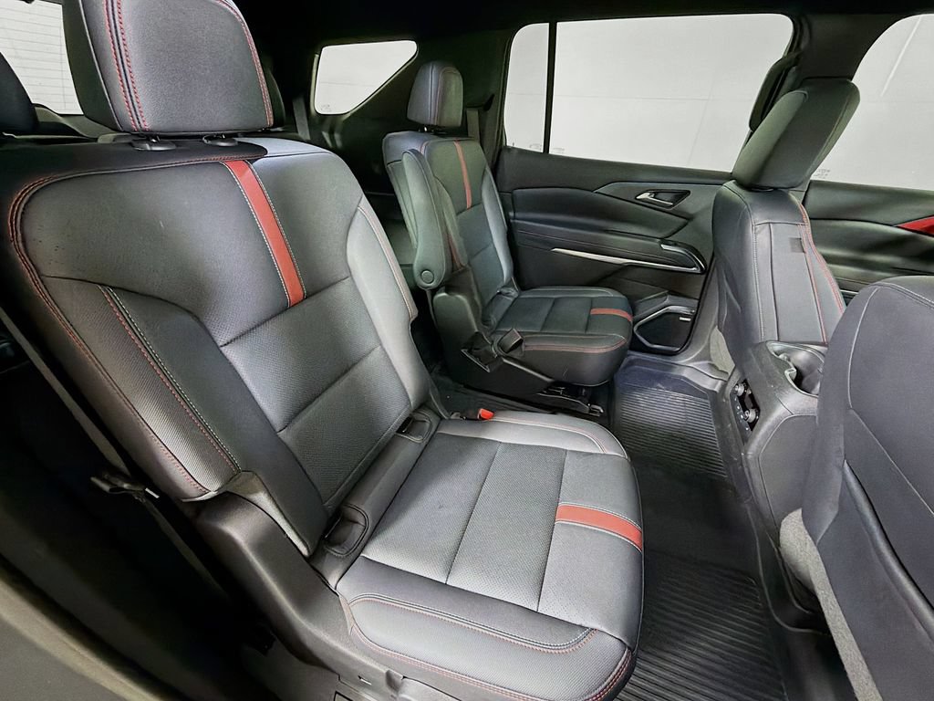 Used 2024 Chevrolet Traverse RS w/ LPO, Floor Liner Package FWD image 26