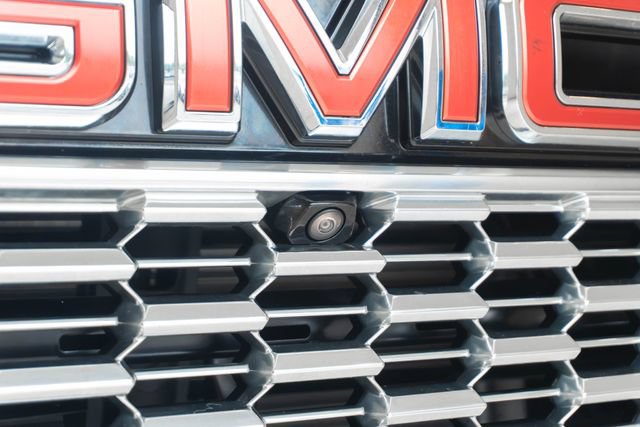 Used 2023 GMC Yukon Denali AWD/4WD image 10