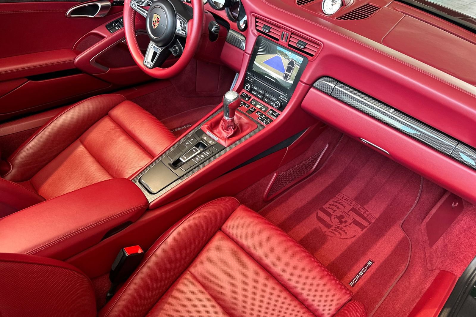 Certified 2019 Porsche 911 Targa 4 GTS AWD/4WD image 18