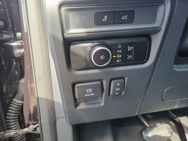 Certified 2024 Ford Expedition Limited image 16