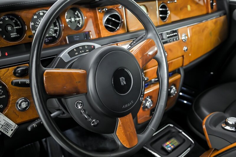 Used 2008 Rolls-Royce Phantom Drophead Coupe RWD image 24