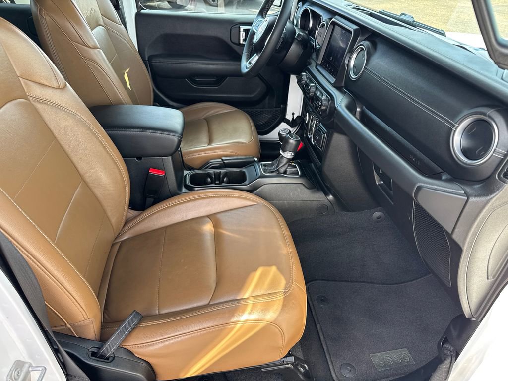 Certified 2023 Jeep Wrangler Sahara w/ Safety Group image 15