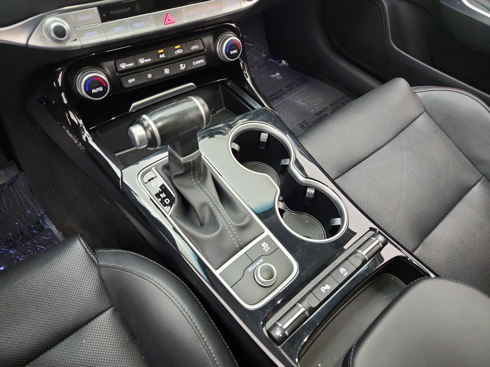 Used 2019 Kia Stinger RWD image 12