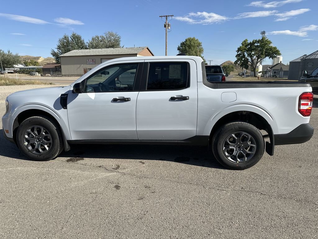 New 2025 Ford Maverick XLT w/ XLT Luxury Package image 4