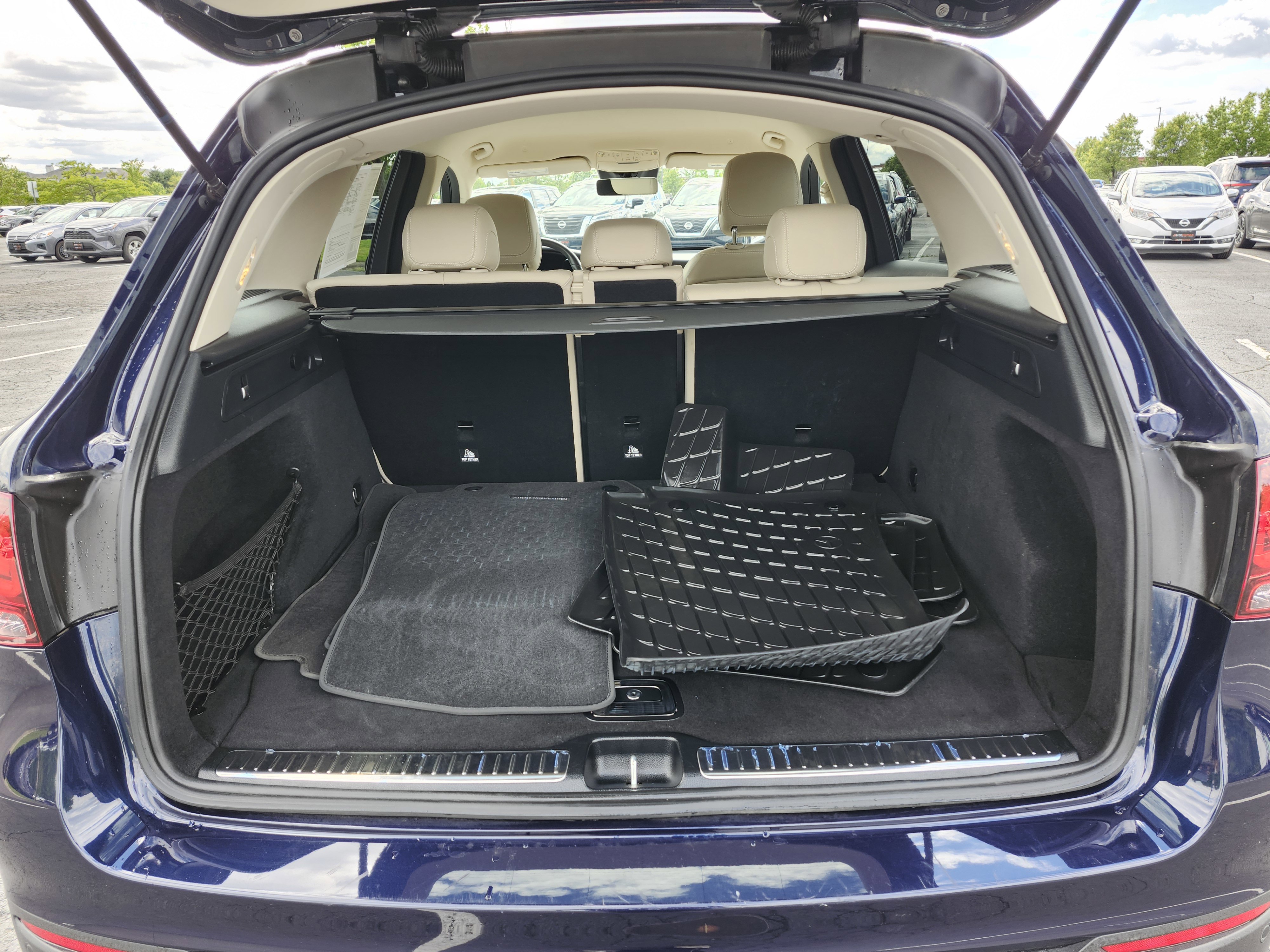 Used 2022 Mercedes-Benz GLC 300 4MATIC image 23