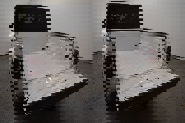 New 2025 Jeep Gladiator Willys image 7