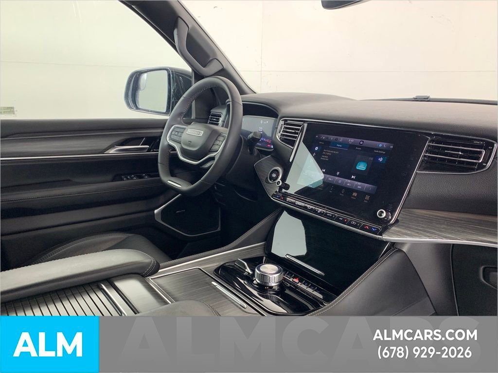 Used 2023 Jeep Wagoneer Series II image 36