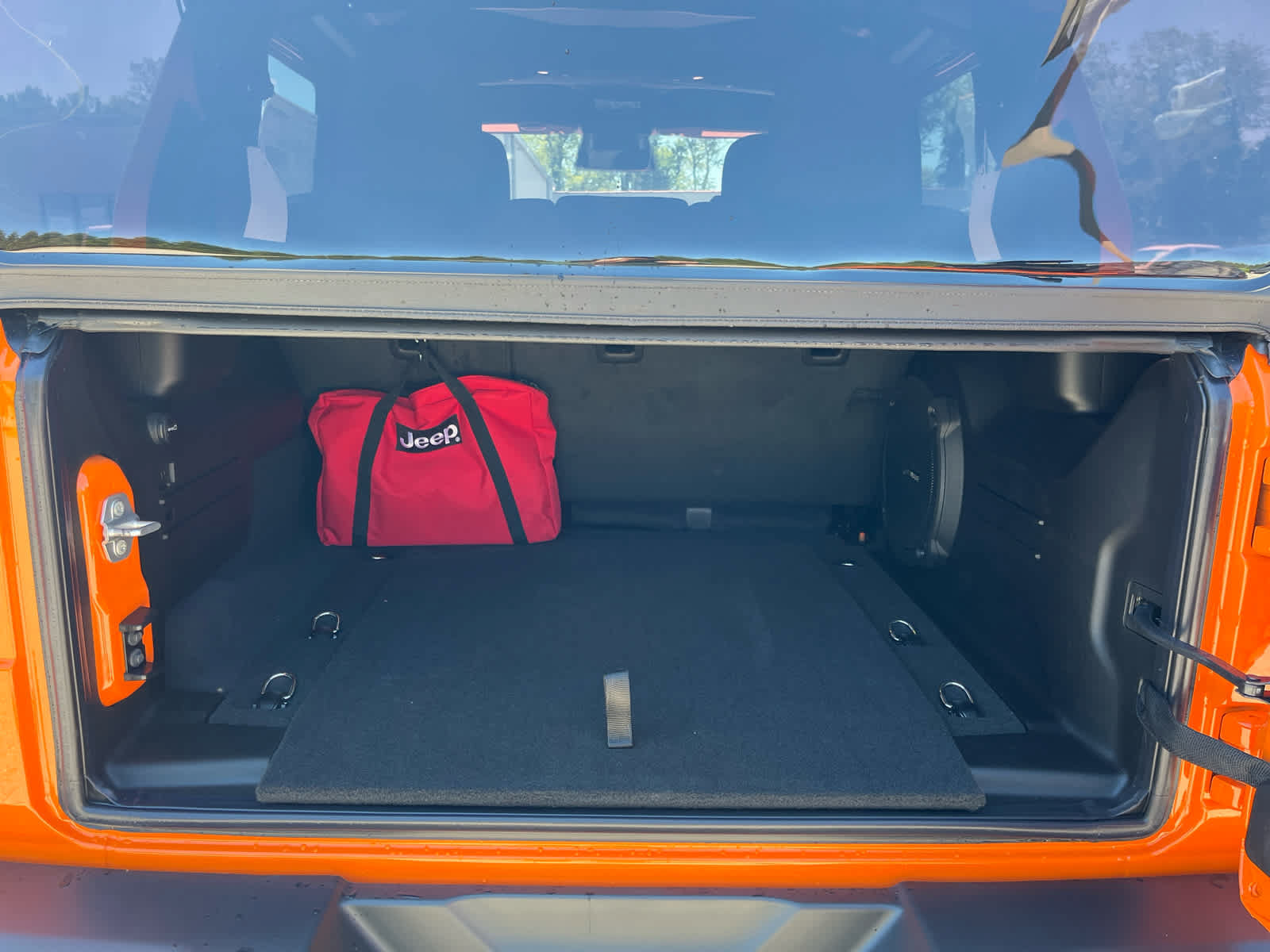 New 2026 Jeep Wrangler Unlimited Sahara AWD/4WD image 28